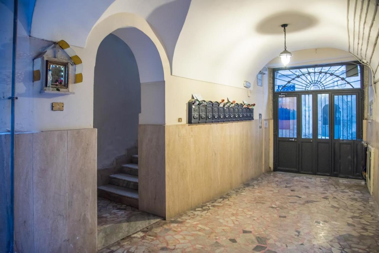 Naples In The History 4M Bed & Breakfast Exterior foto